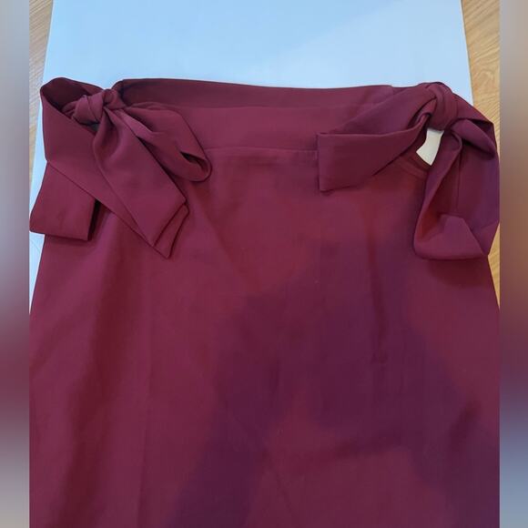 Mi Ami Burgundy Top with Ties Size Large - Picture 7 of 8